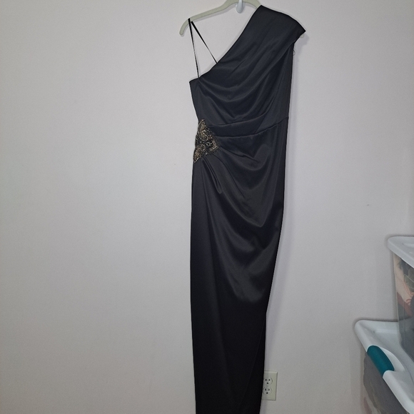 Eliza J one shoulder satin embellished waist gown black 6 - Picture 5 of 10